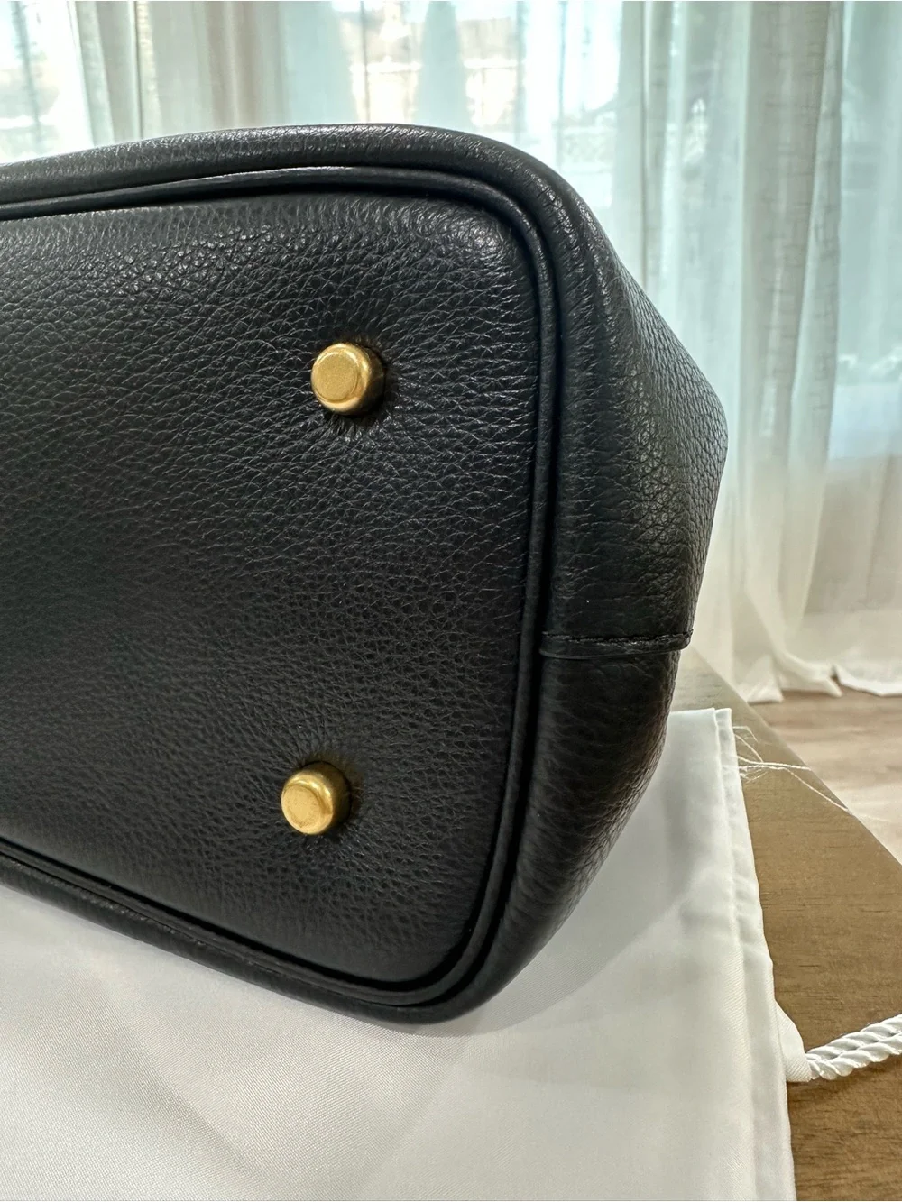 Coach Legacy Carryall 28